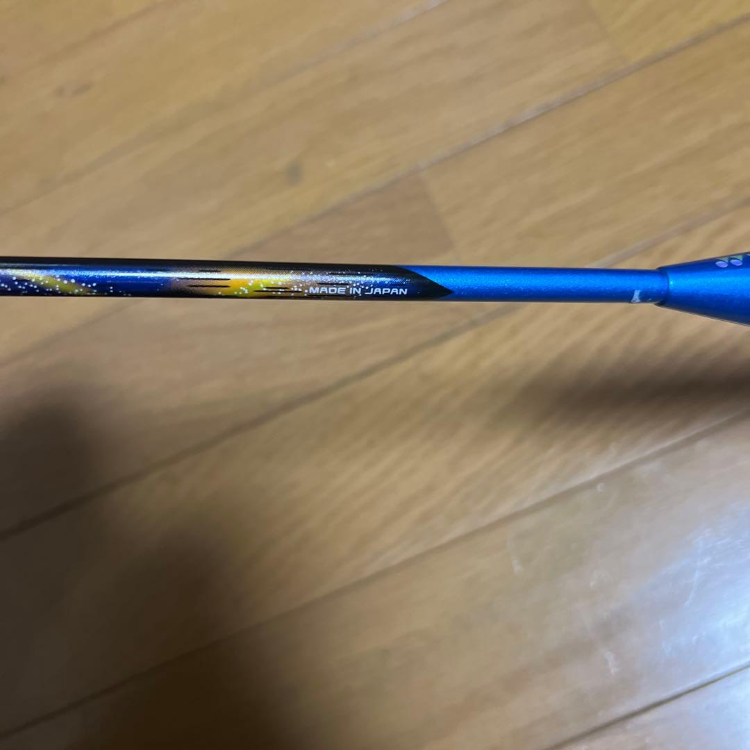 Astrox 77 バドミントンラケット