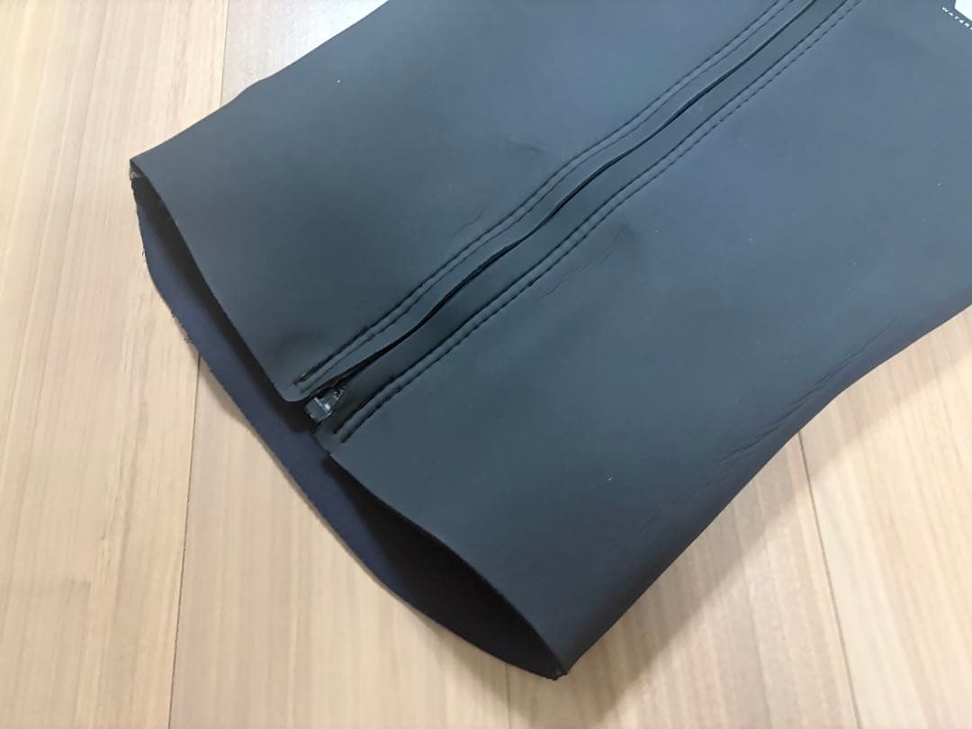★送料無料・美品★お洒落　BWETタッパ　ウエットスーツ　サーフィン