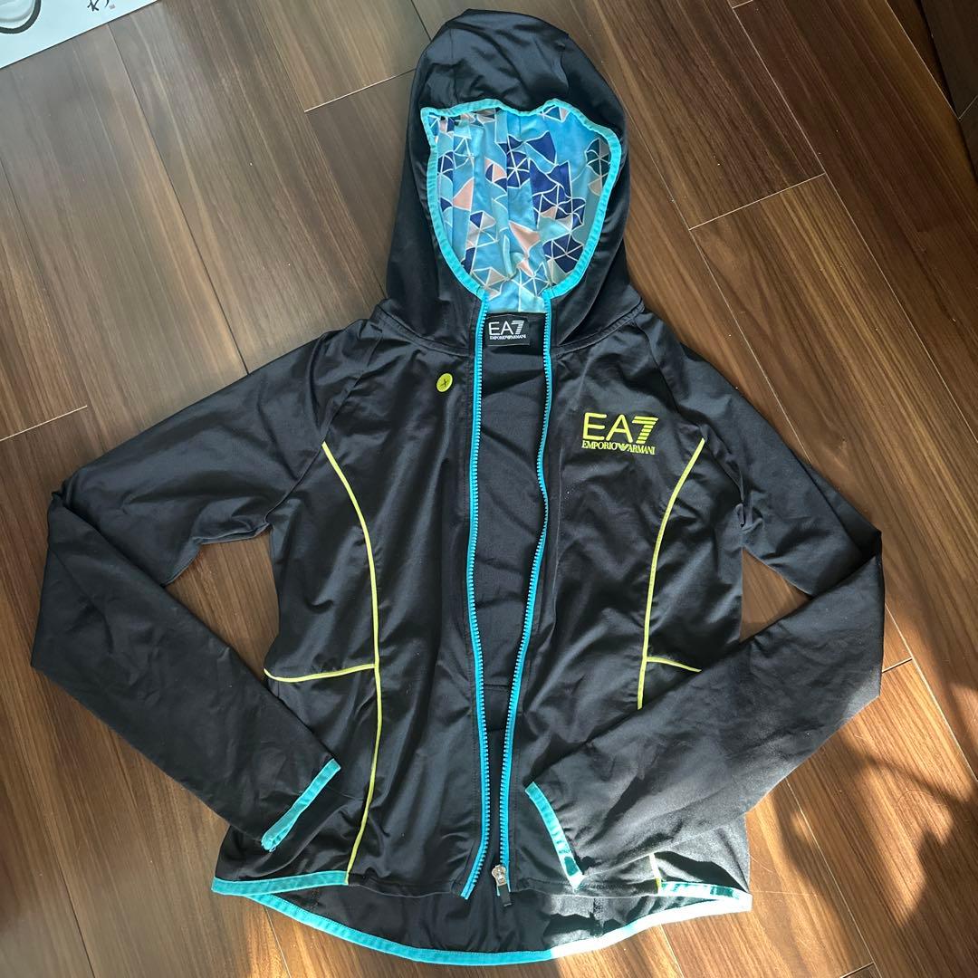 EA7 Emporio Armani レディースフード付きジャケット